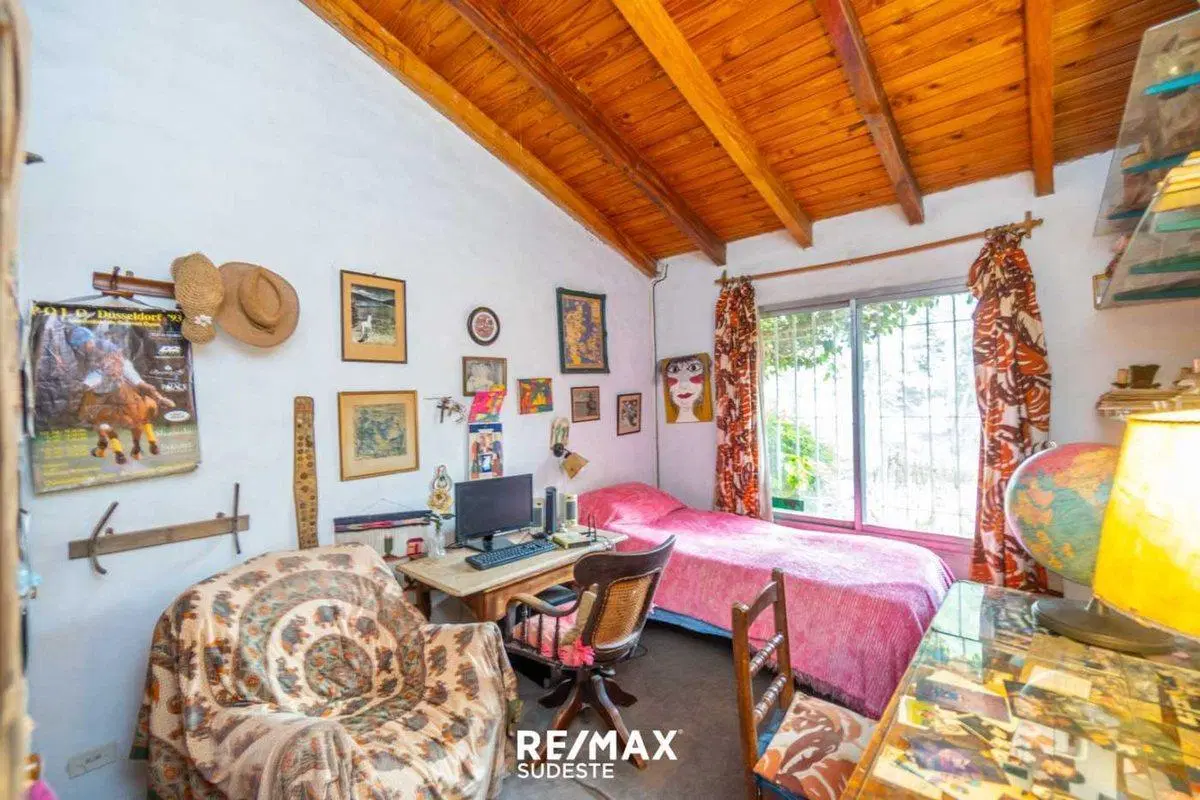 VENTA CASA ALTOS DE PALIHUE 8