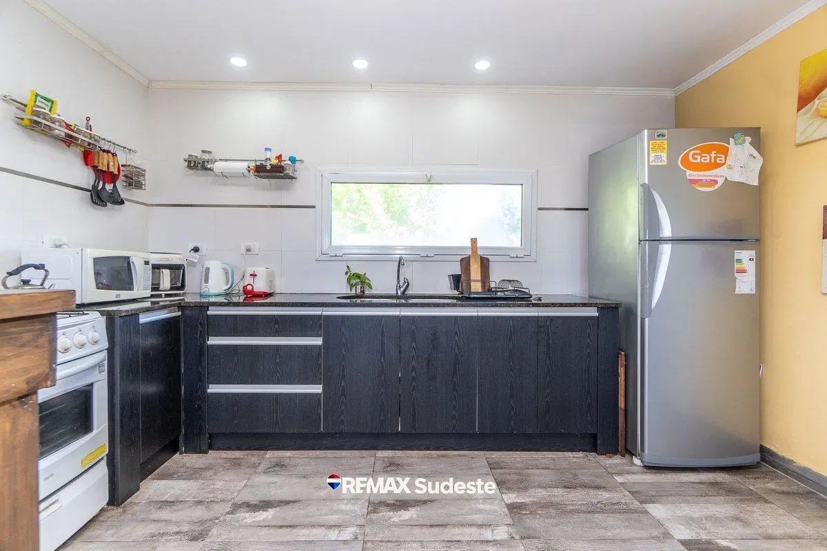 Hermosa casa con pileta 5
