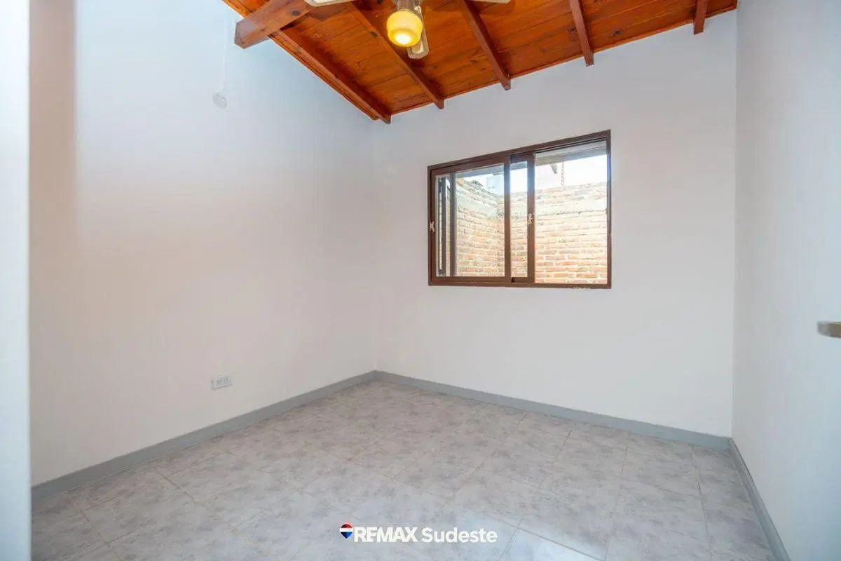 CASA EN VENTA 3 DORMITORIOS RECICLADA A NUEVA 2