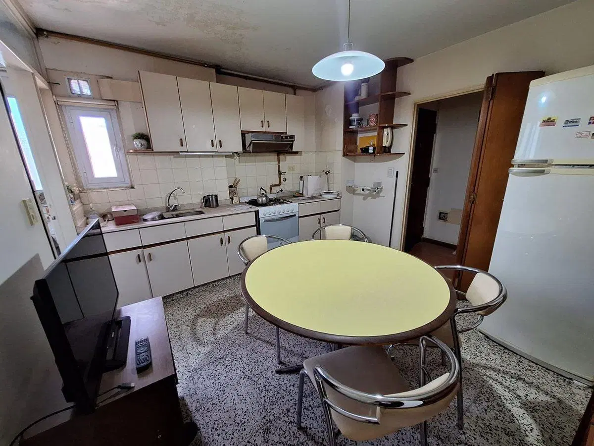 VENTA DPTO 2 DOR. AL FRENTE CALEF. RAD. CENTRICO 5