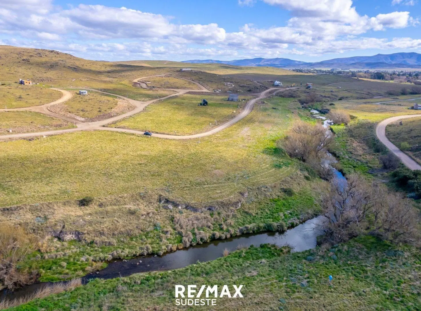 VENTA TERRENO. VILLA LA ARCADIA, LINDERO AL ARROYO 5