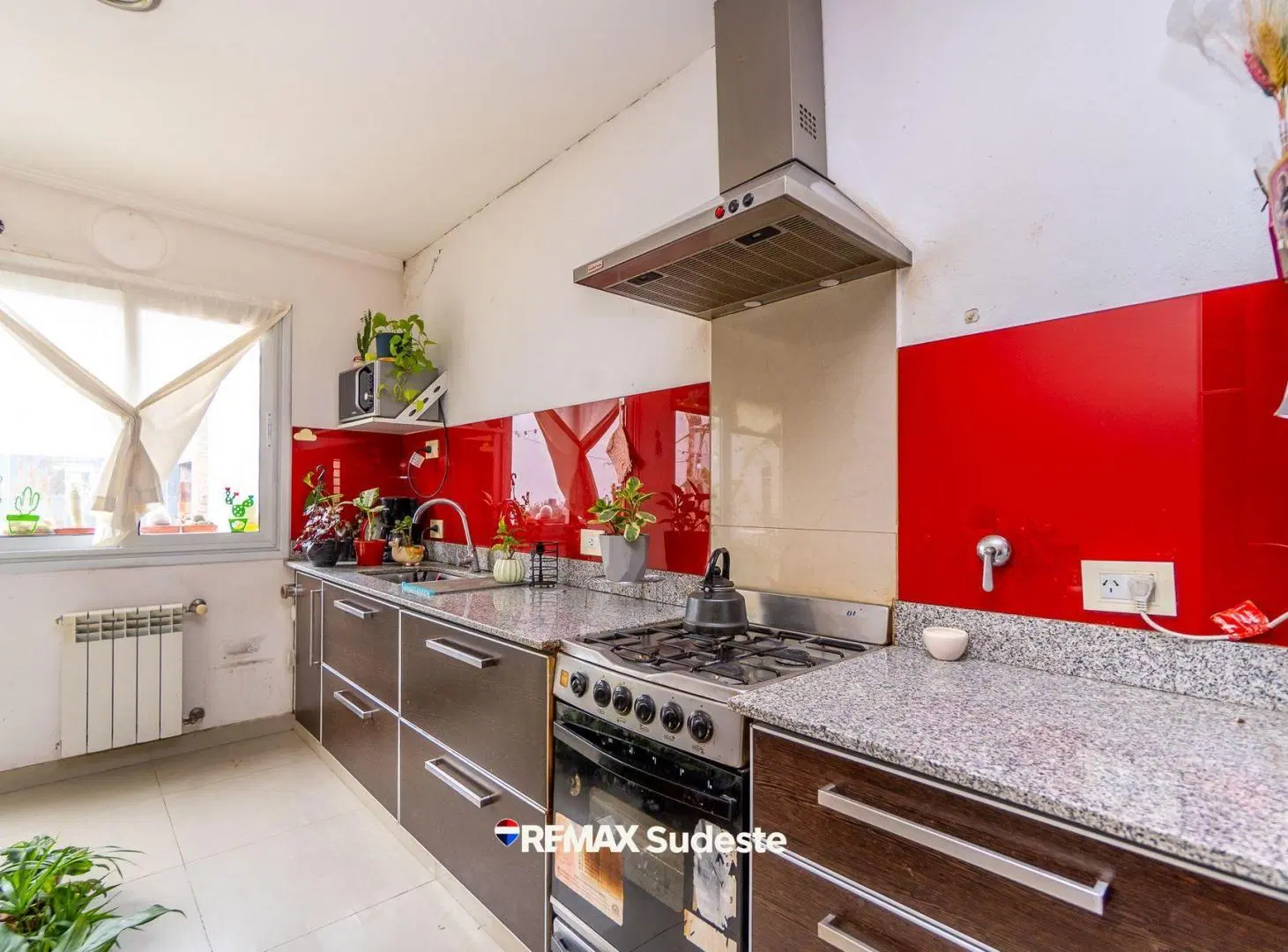 VENTA CASA MODERNA CON RADIADORES Barrio Km5 2