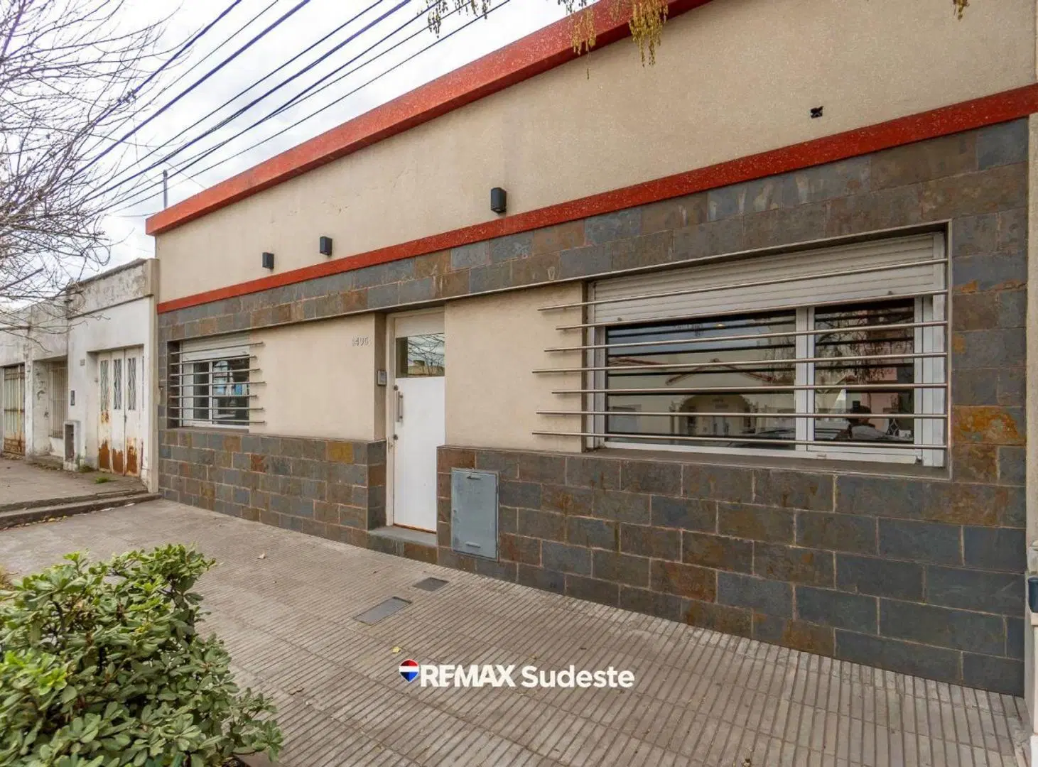 VENTA CASA MODERNA CON RADIADORES Barrio Km5 8