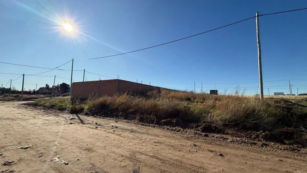 LOTE EN REPUBLICA SIRIA AL 3500 PERMUTAMOS ! 3