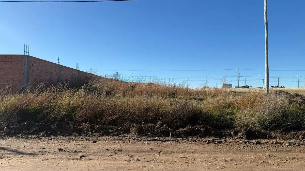LOTE EN REPUBLICA SIRIA AL 3500 PERMUTAMOS ! 2