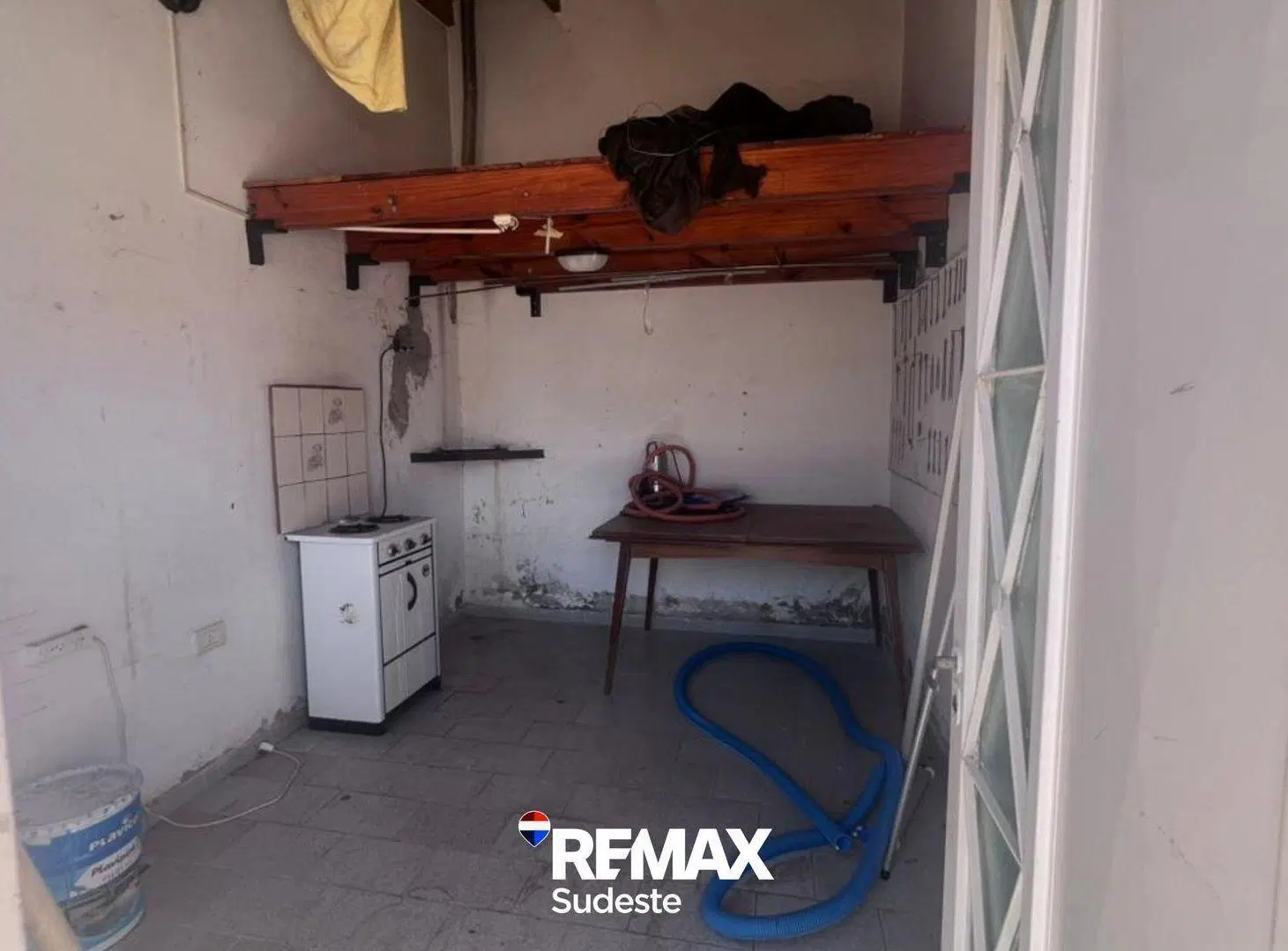 venta casa de dos dormitorios  pileta 4