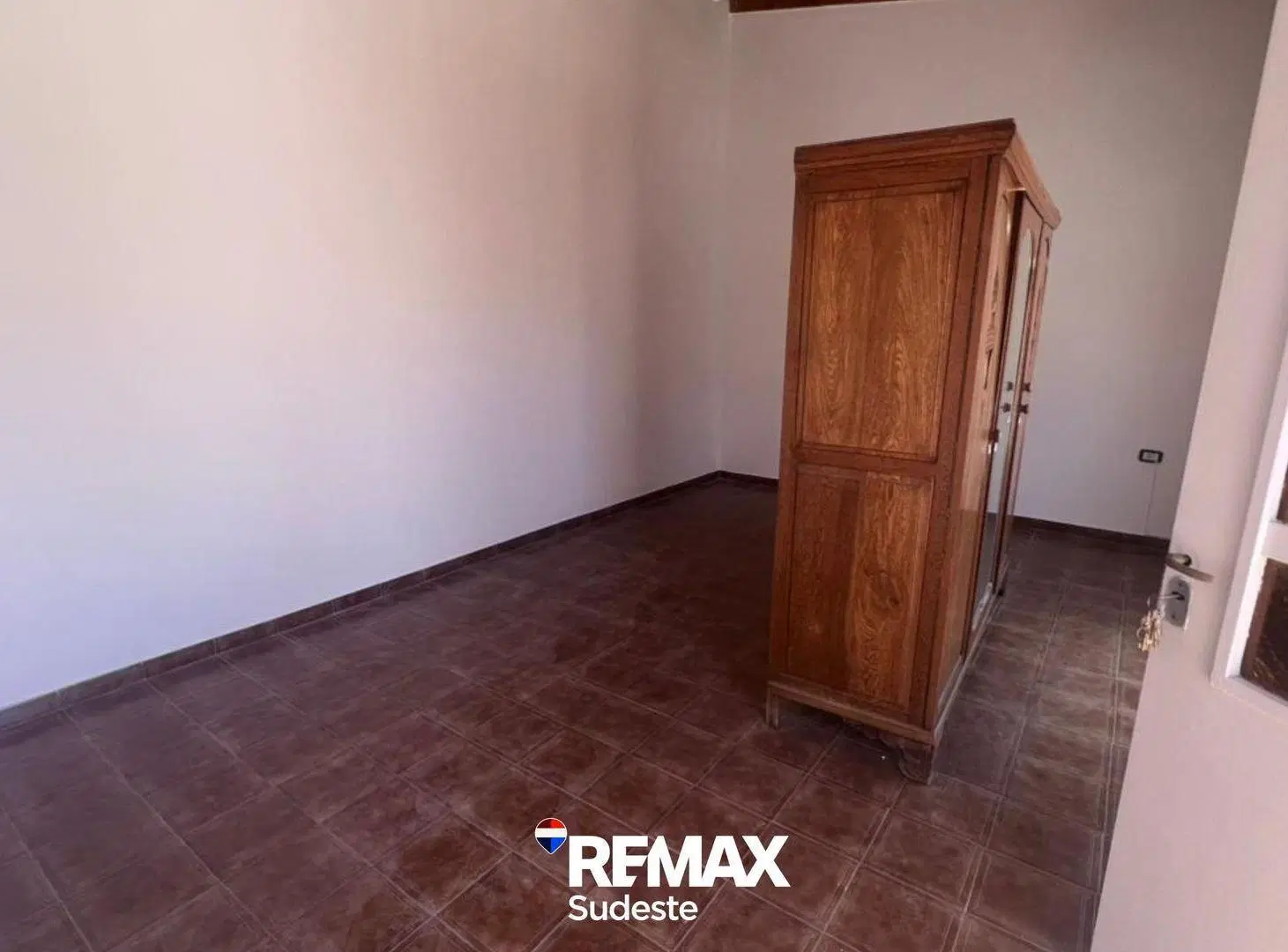 venta casa de dos dormitorios  pileta 5
