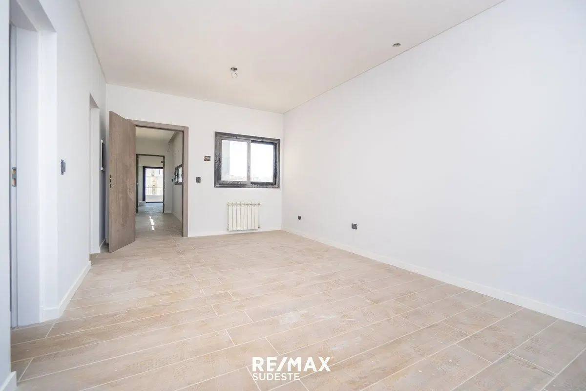 VENTA SEMIPISO DE 3 AMB A ESTRENAR LAMADRID 500 3