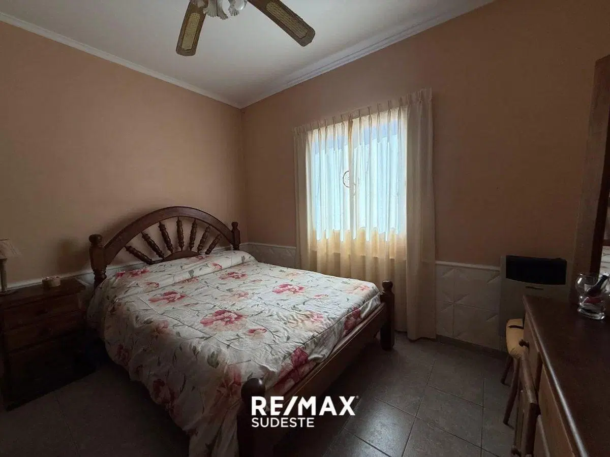 CASA EN VENTA  EN ING. WHITE 4