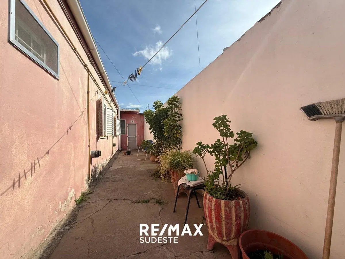 CASA EN VENTA  EN ING. WHITE 5