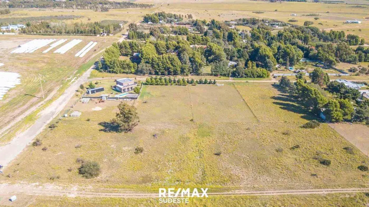 Venta Lote 2360mt² Las Lomitas 4
