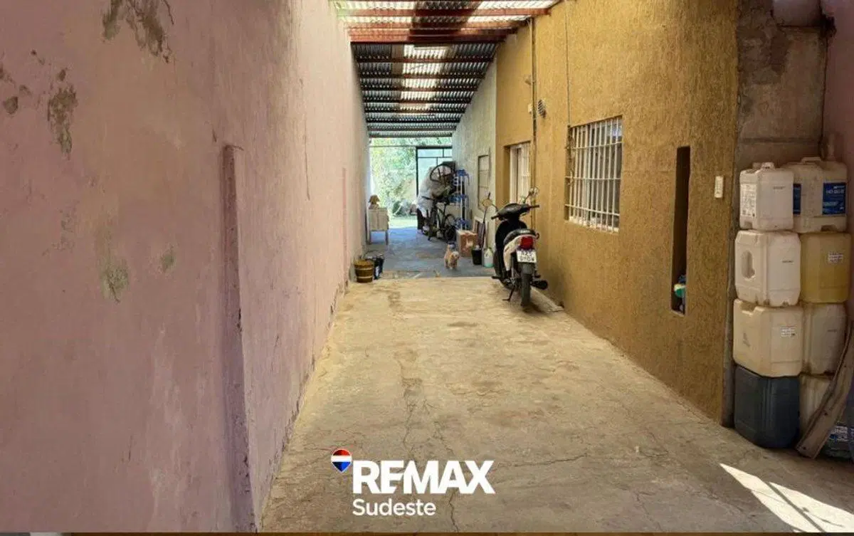 CASA EN BARRIO 12 DE OCTUBRE 5
