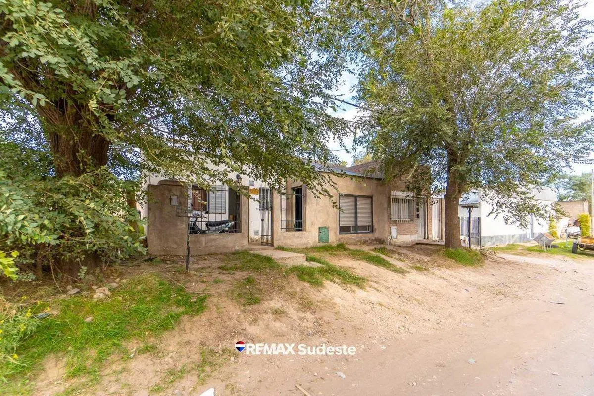 2 CASAS EN VENTA - BARRIO GRUMBEIN 2