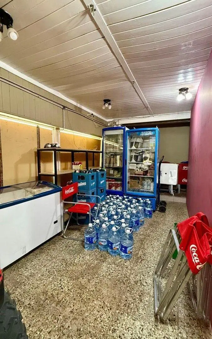 CASA MAS LOCAL Y GRAN LOTE 2