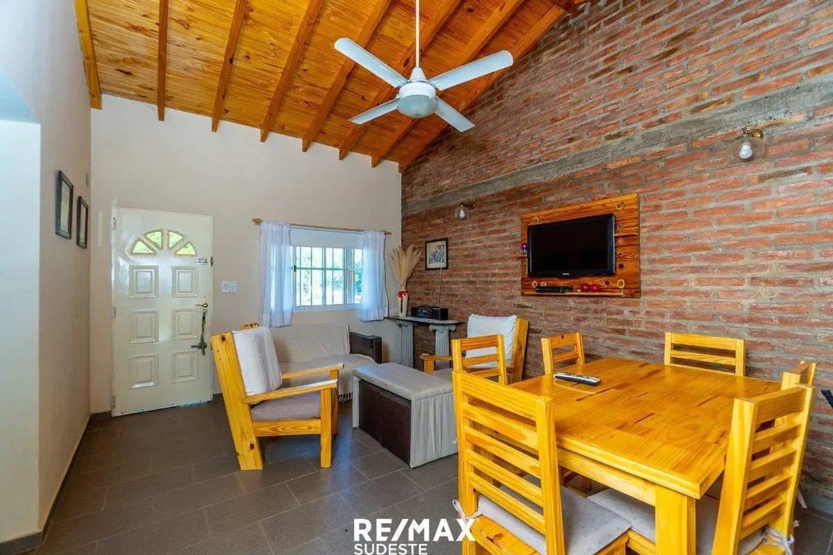 VENTA 2 CASAS SOBRE LOTE DE 850 M2 SAUCE GRANDE 3