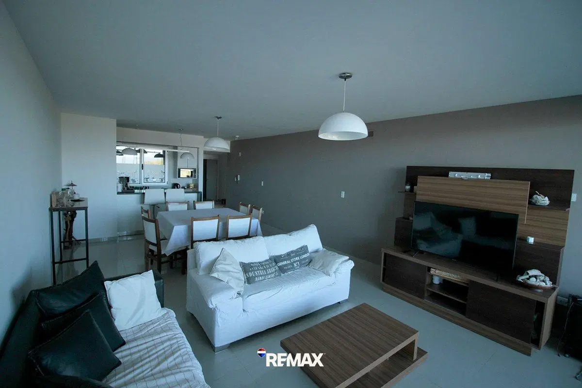 VENTA DE DEPARTAMENTE FRENTE AL MAR EN MH DEL ESTE 2