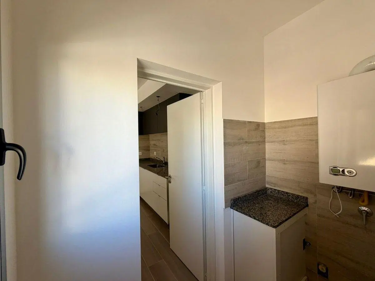 VENTA EXCLUSIVO PISO 19 DE MAYO 414, CON COCHERA. 8