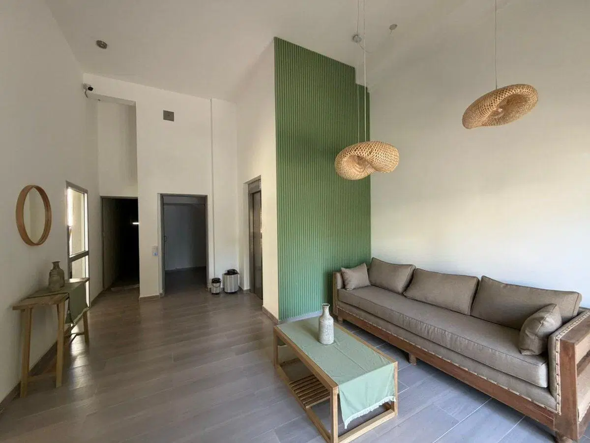 VENTA EXCLUSIVO PISO 19 DE MAYO 414, CON COCHERA. 4