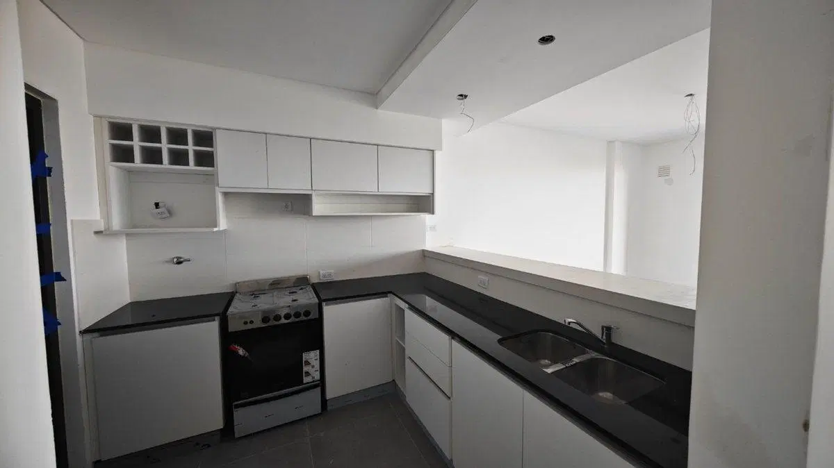 VENTA SEMIPISO A ESTRENAR FRENTE AL MAR. PISO 7 8