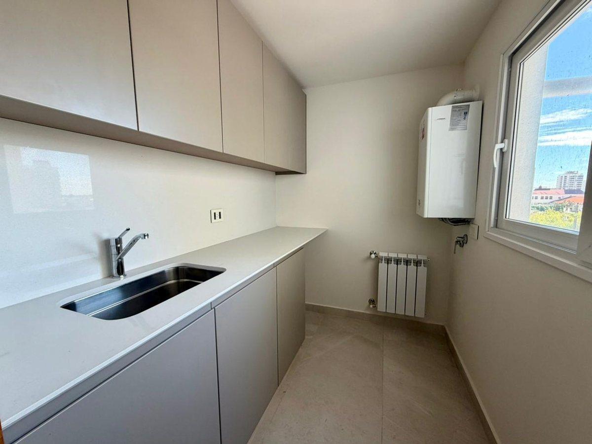 Foto de VENTA EXCLUSIVO PISO EN ZAPIOLA 222- 3 DORMITORIOS, imagen 1
