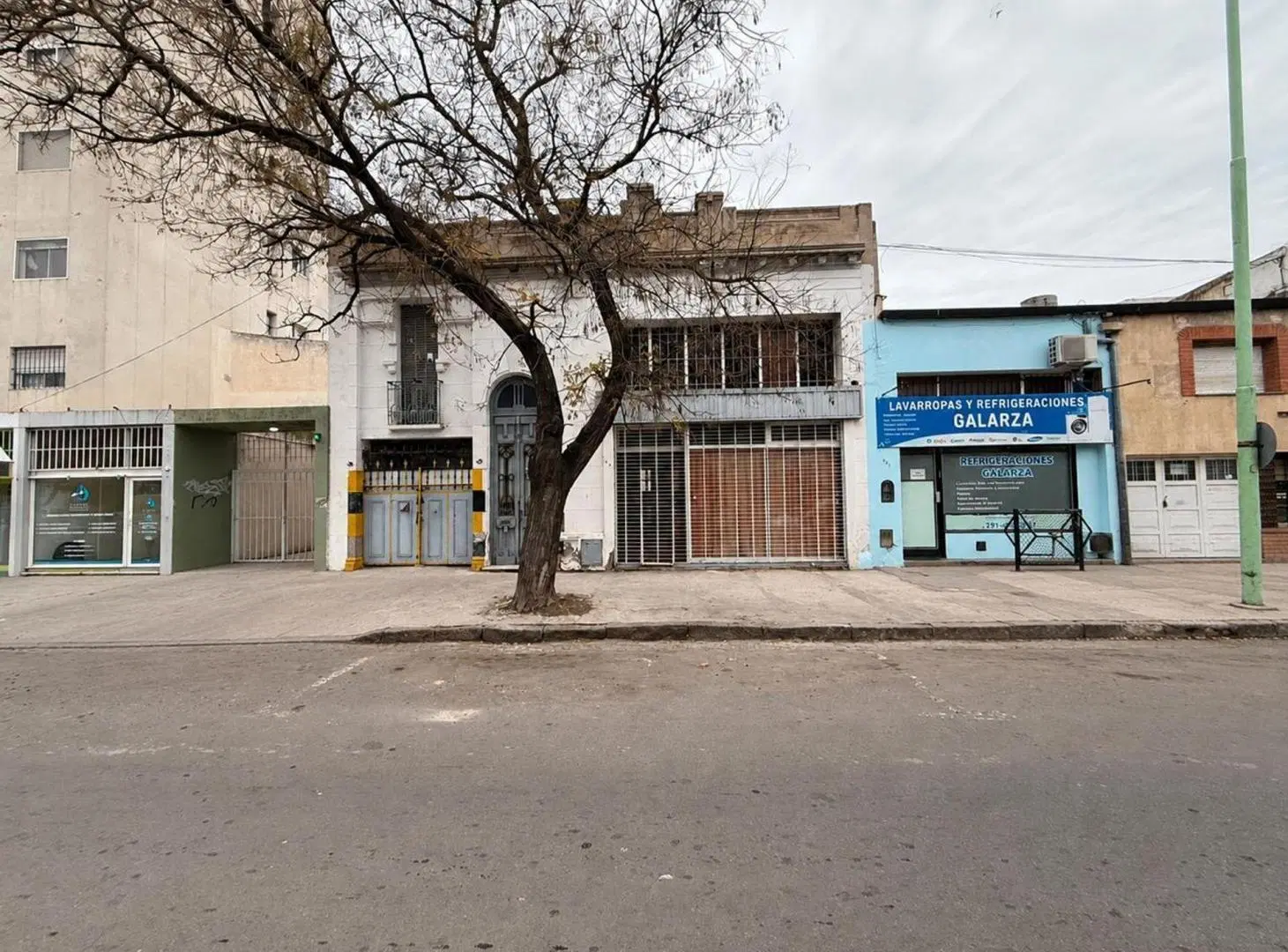 LOCAL Y CASA A REFACCIONAR O DEMOLER 3