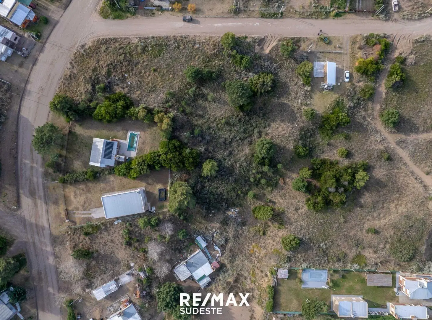 LOTE AMPLIO LOTE ENBARRIO DUFAUR  ZONA ESTRATEGICA 8