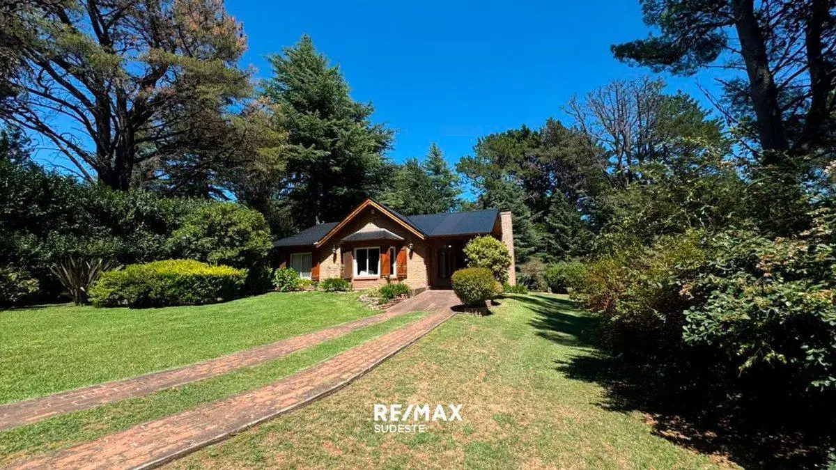 VILLA VENTANA - HERMOSA CASA EN MUY AMPLIO LOTE 4