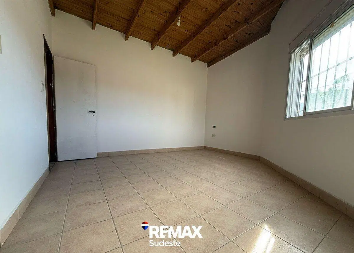 CASA APTA CREDITO ESQUIU Y ESTOMBA 2