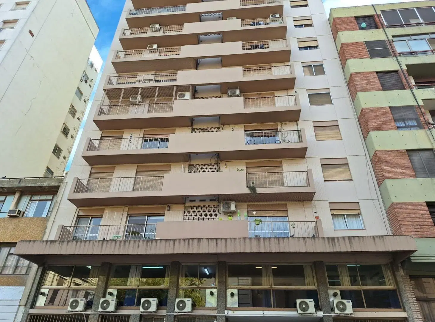 VENTA DPTO 3 DORMIS EN PLENO CENTRO 5