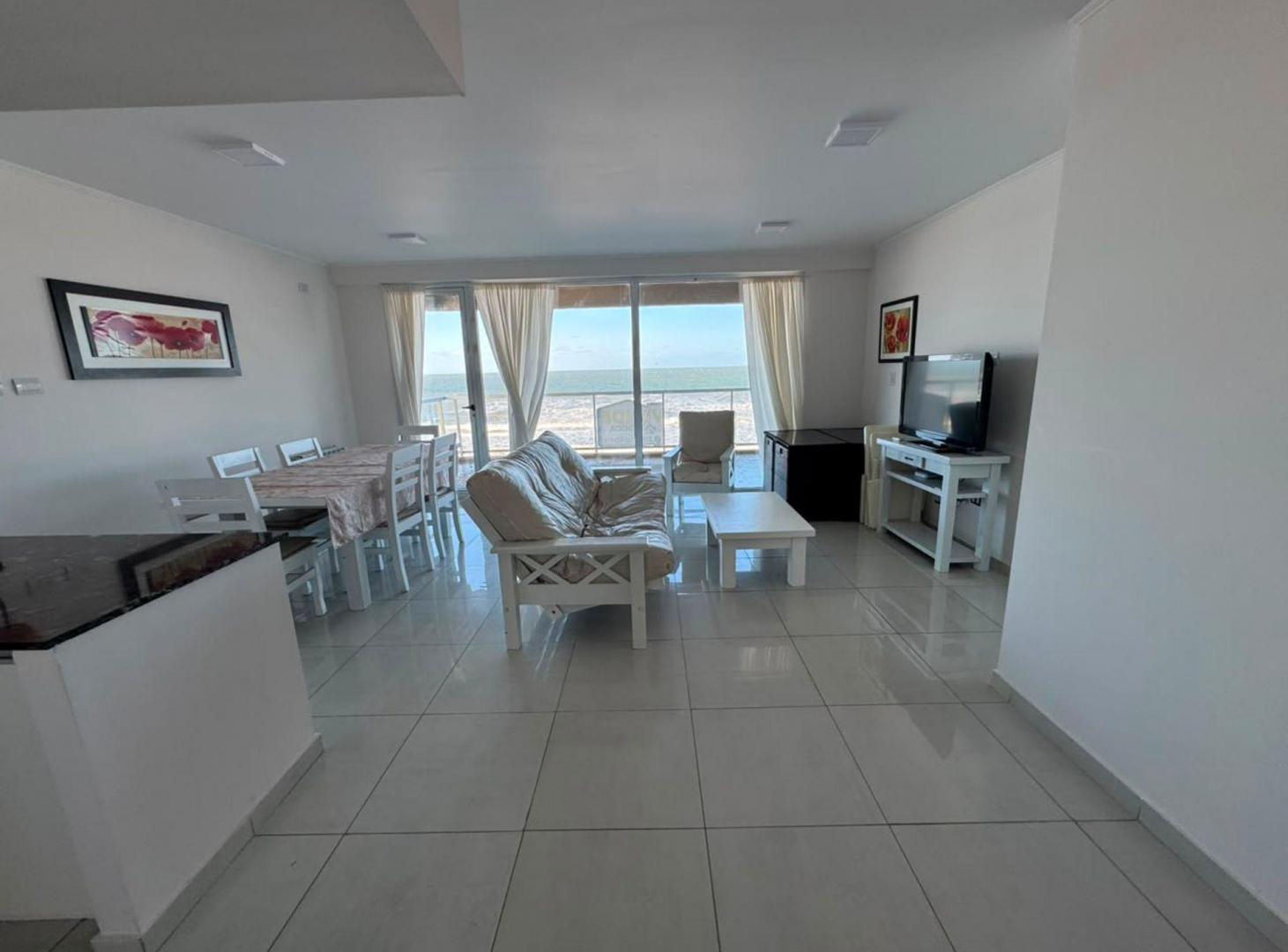 Foto de VENTA SEMIPISO FRENTE AL MAR C/COCHERA Y FINANCIAC, imagen 1