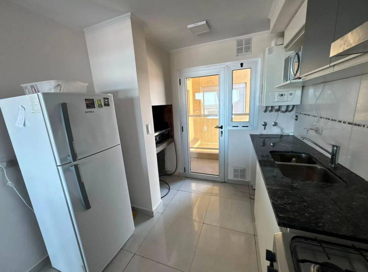 VENTA SEMIPISO FRENTE AL MAR C/COCHERA Y FINANCIAC 5