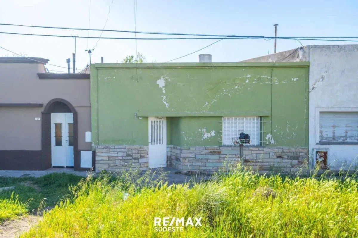 VENTA CASA PARA REFACCIONAR 1