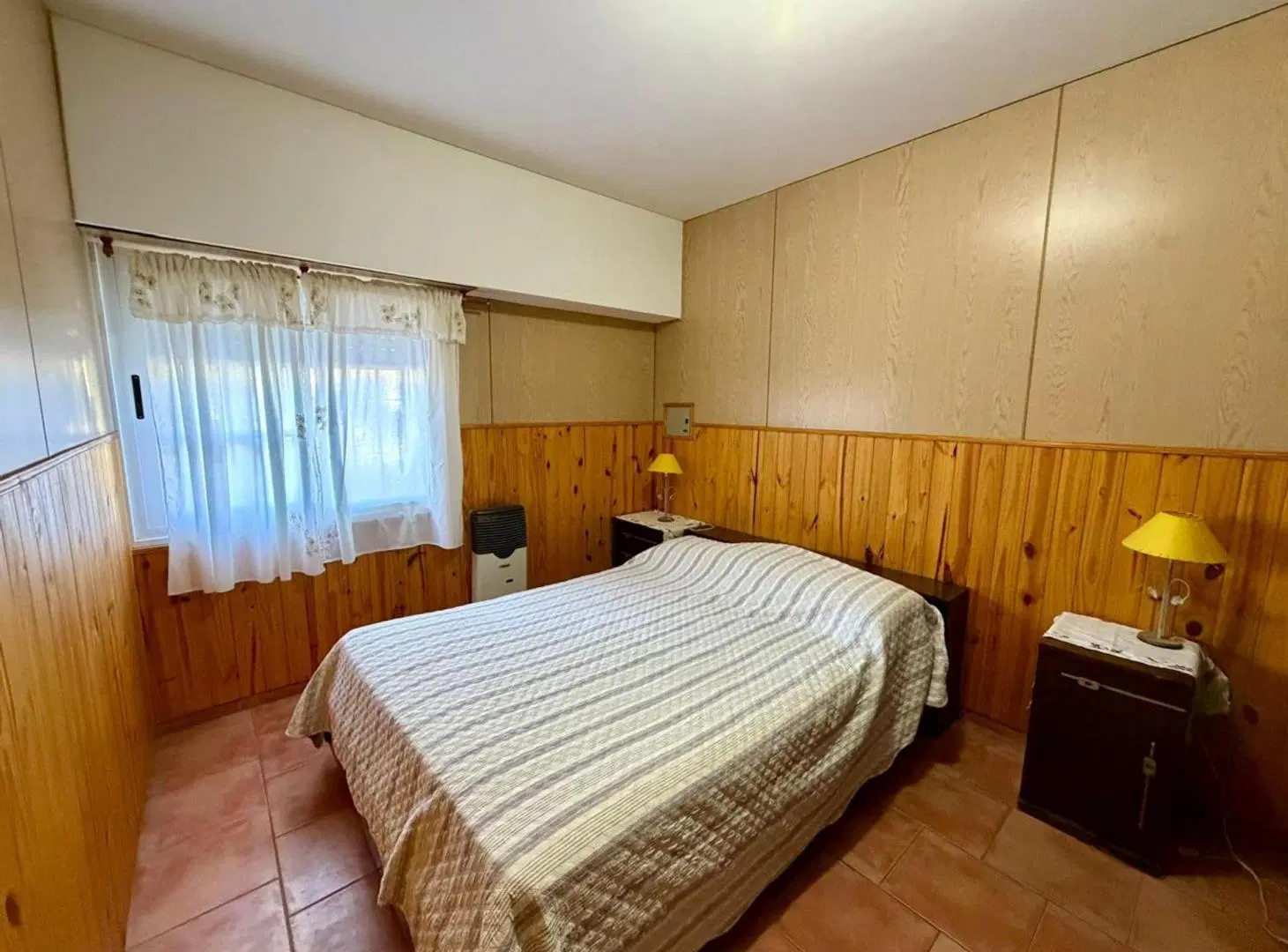 VENTA EXCELENTE PROPIEDAD EN MONTE HERMOSO 2