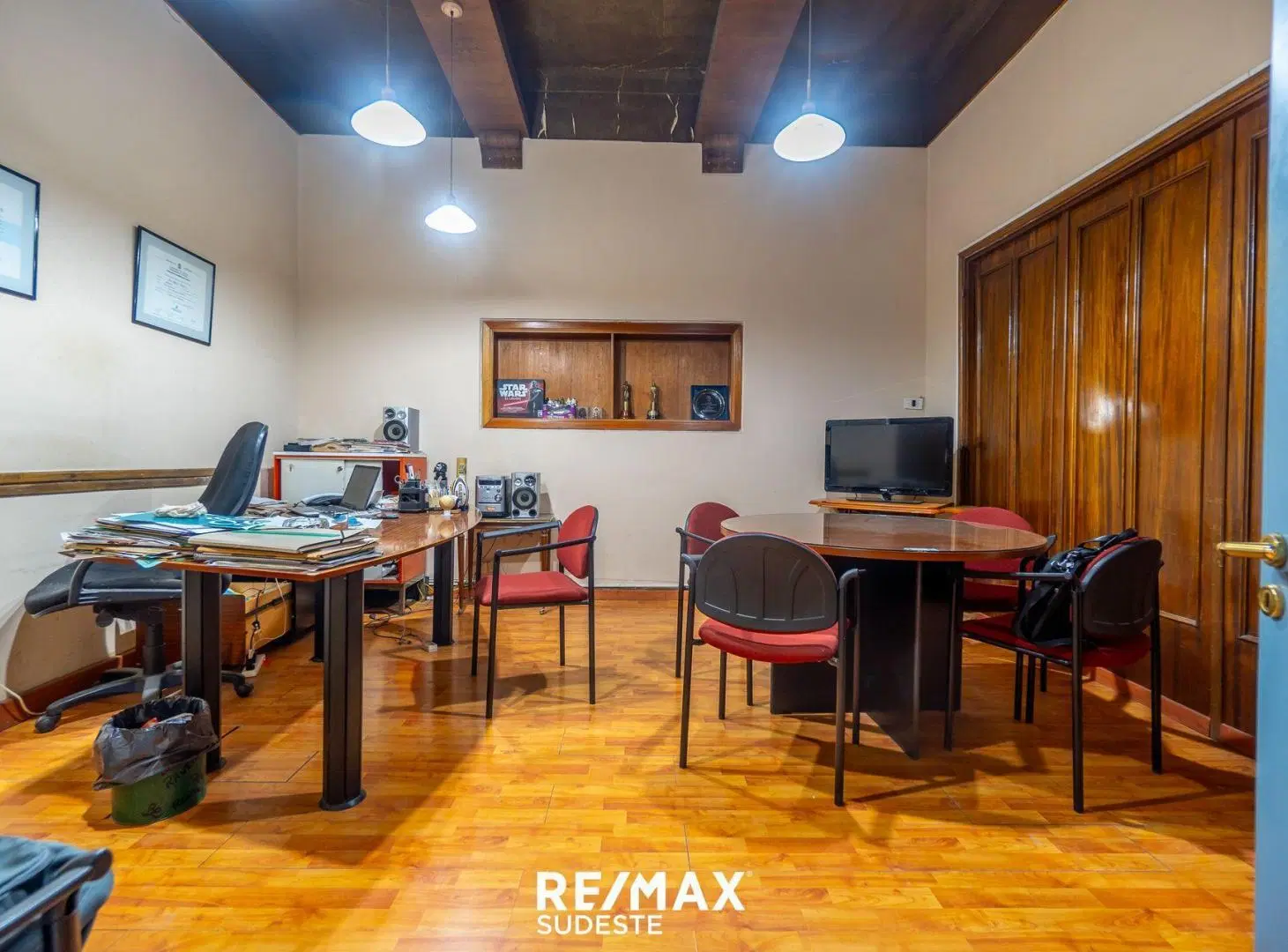 Venta lote con dos casas ideal inversores 4