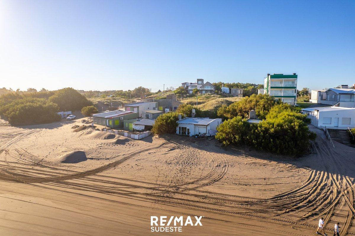 Foto de VENTA EN BLOQUE 6 LOTES FRENTE AL MAR MAS CONTRUC, imagen 2