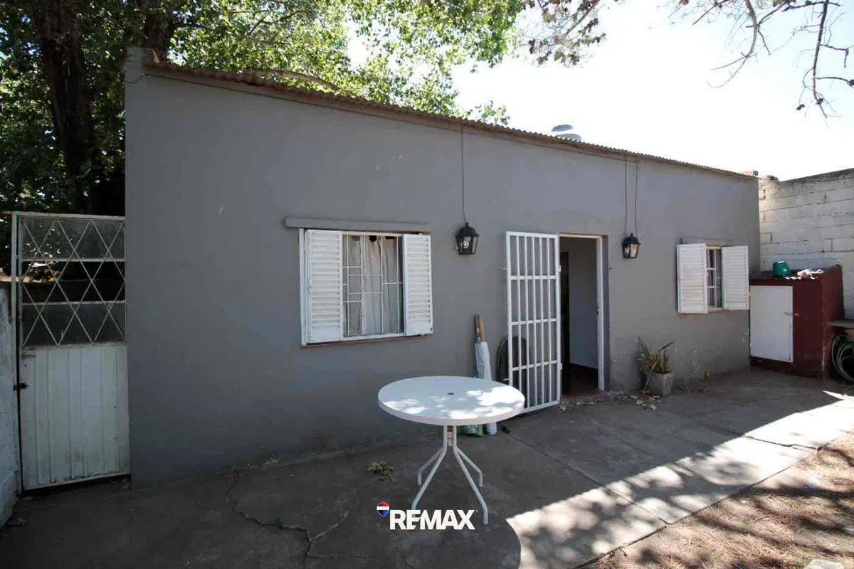 VENTA CASA 3 AMBIENTES APTA CREDITO MONTE HERMOSO 5