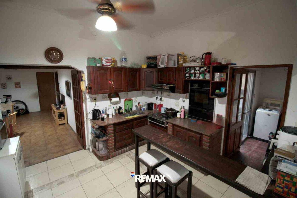Foto de VENTA CASA APTA CREDITO DON BOSCO AL 400, imagen 3