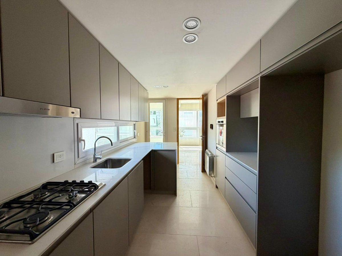 Foto de VENTA EXCLUSIVO PISO EN ZAPIOLA 222- 3 DORMITORIOS, imagen 3