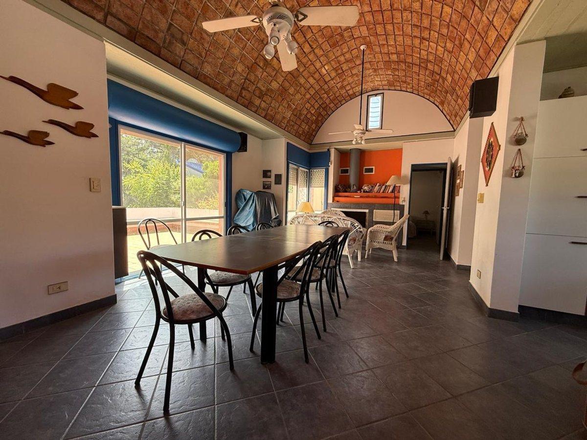 Foto de VENTA IMPECABLE CASA PEHUEN CO SOBRE COSTA 3 DORMI, imagen 2