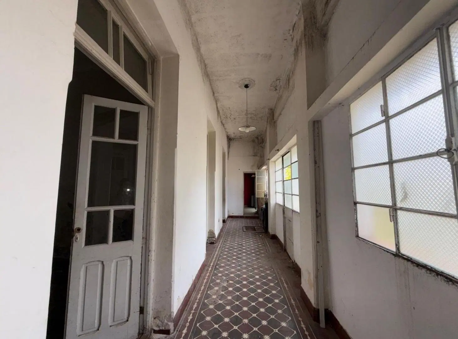 GRAN LOTE CÉNTRICO CON LOCAL, CASA Y SALÓN 3