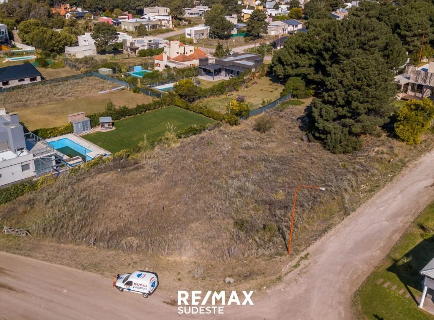 Lote Bi familiar en Monte del Este 2