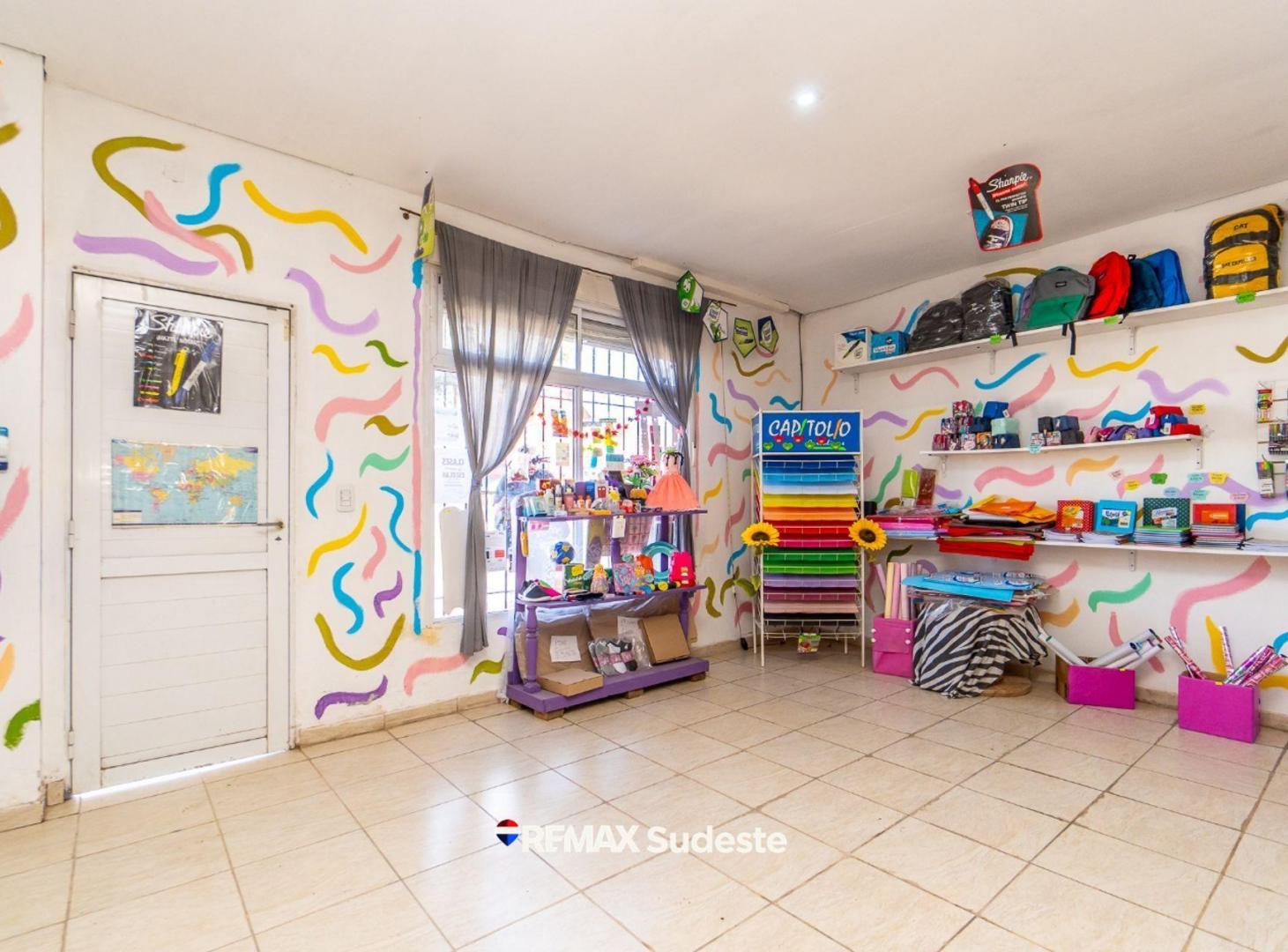 Foto de VENTA LOCALES y DEPARTAMENTOS GRUMBEIN, imagen 3