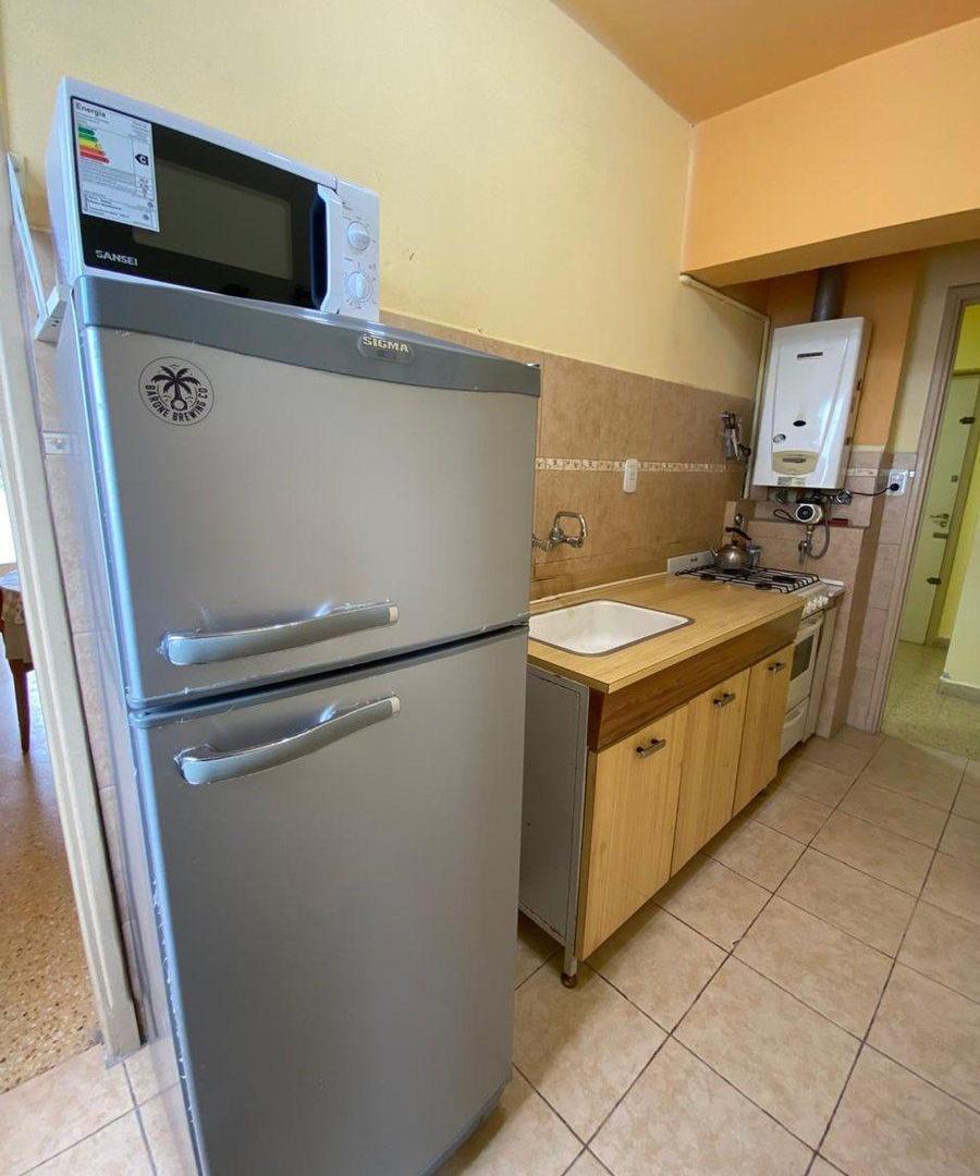 Foto de VENTA DEPARTAMENTO CENTRO MONTE HERMOSO 2 DORMI, imagen 2