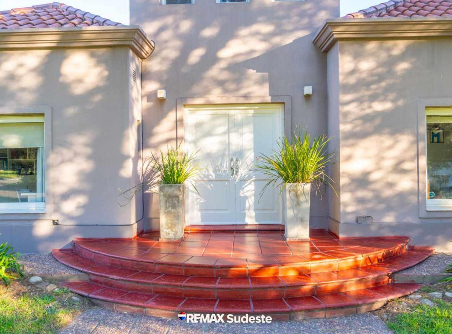 Foto de VENTA CASA BOSQUE ALTO 4 AMBIENTES EN ESQUINA, imagen 1