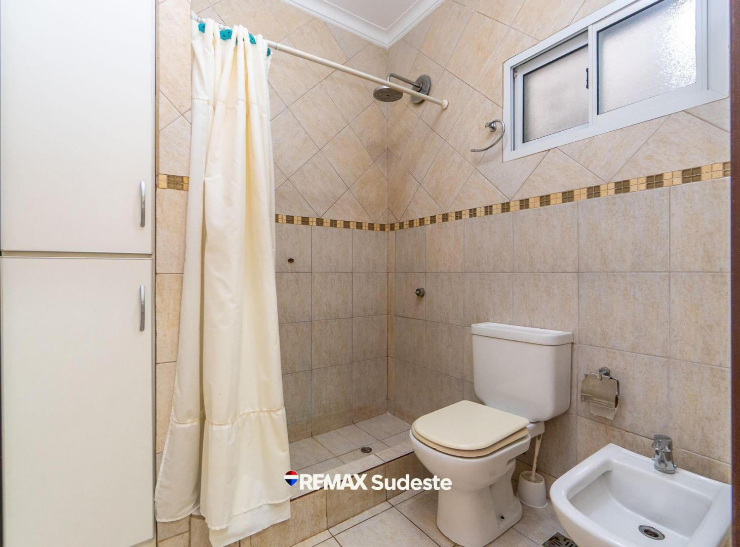 Foto de VENTA/PERMUTA CASA 5 DORMITORIOS - B. SAN MARTIN, imagen 4