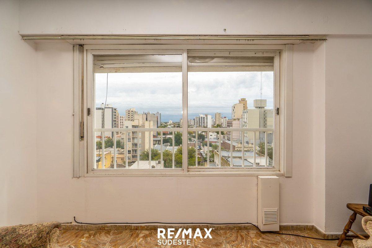 Foto de VENTA DEPARTAMENTO CENTRO 4 AMBIENTES CON COCHERA, imagen 1