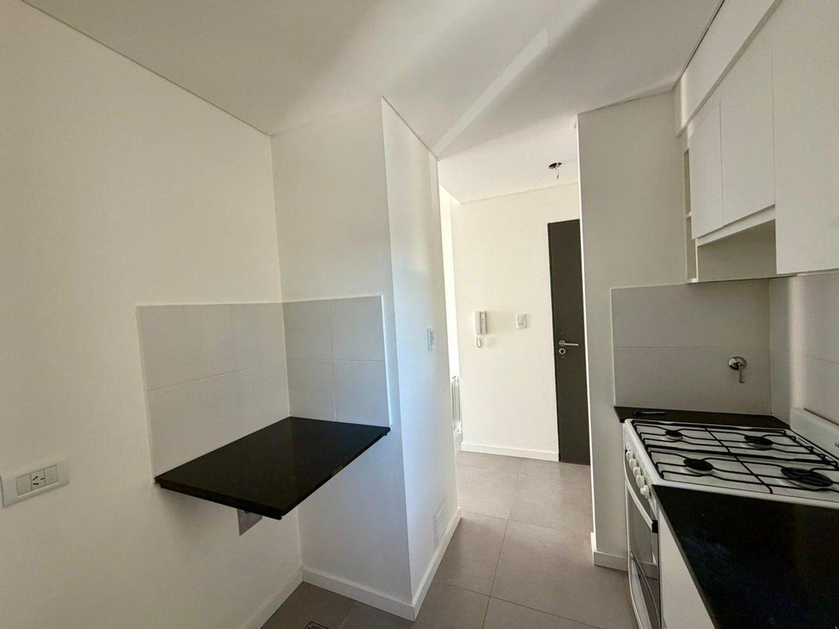 Foto de VENTA DPTO 1 DORMITORIO CARONTI 152, AL FRENTE, imagen 4