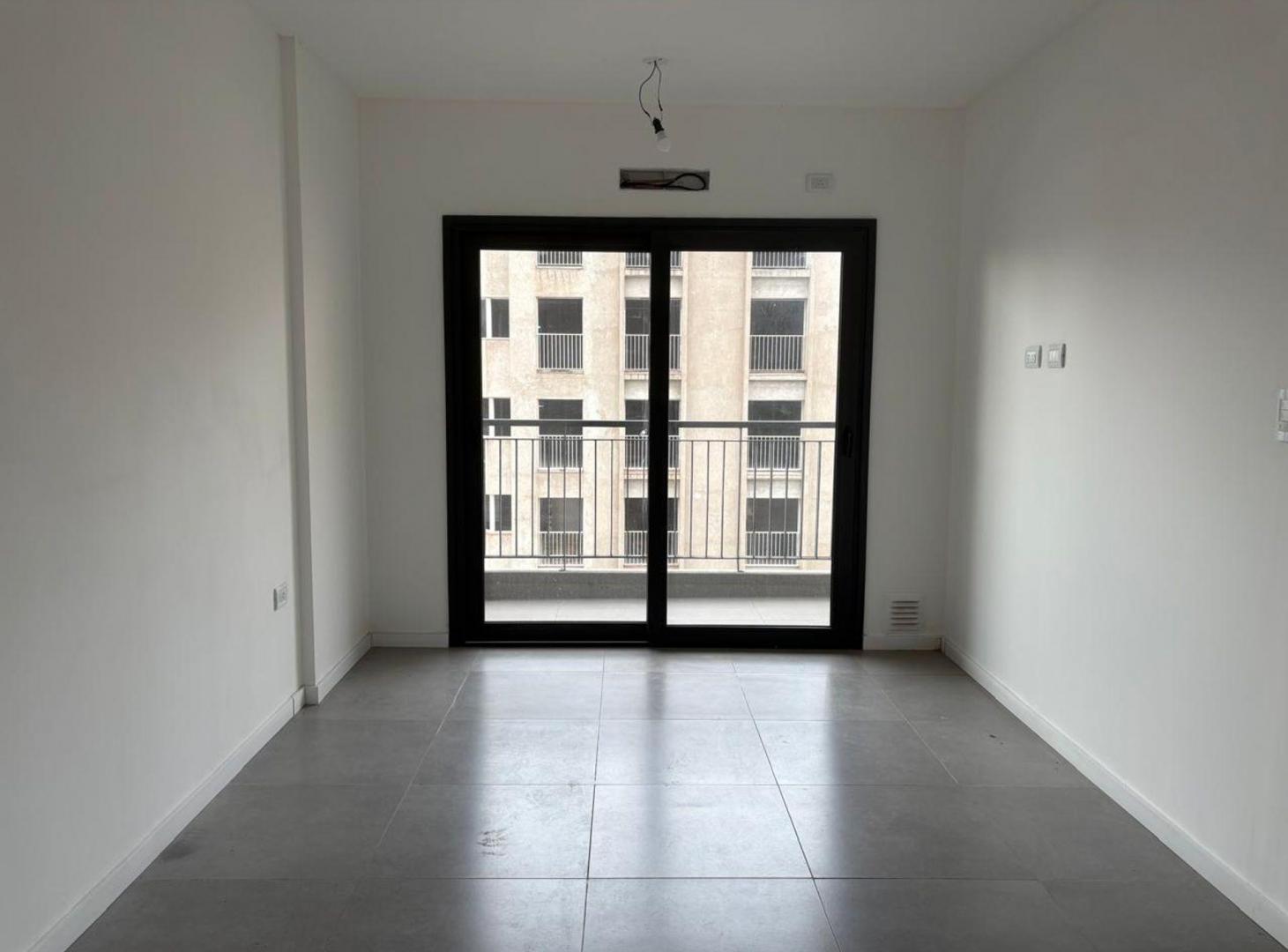 Foto de VENTA DPTO 1 DORMITORIO CARONTI 152, AL FRENTE, imagen 3