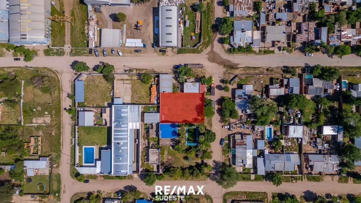 Foto de LOTE CERRADO. OPCION DE COMPRAR EL CONTIGUO, imagen 4