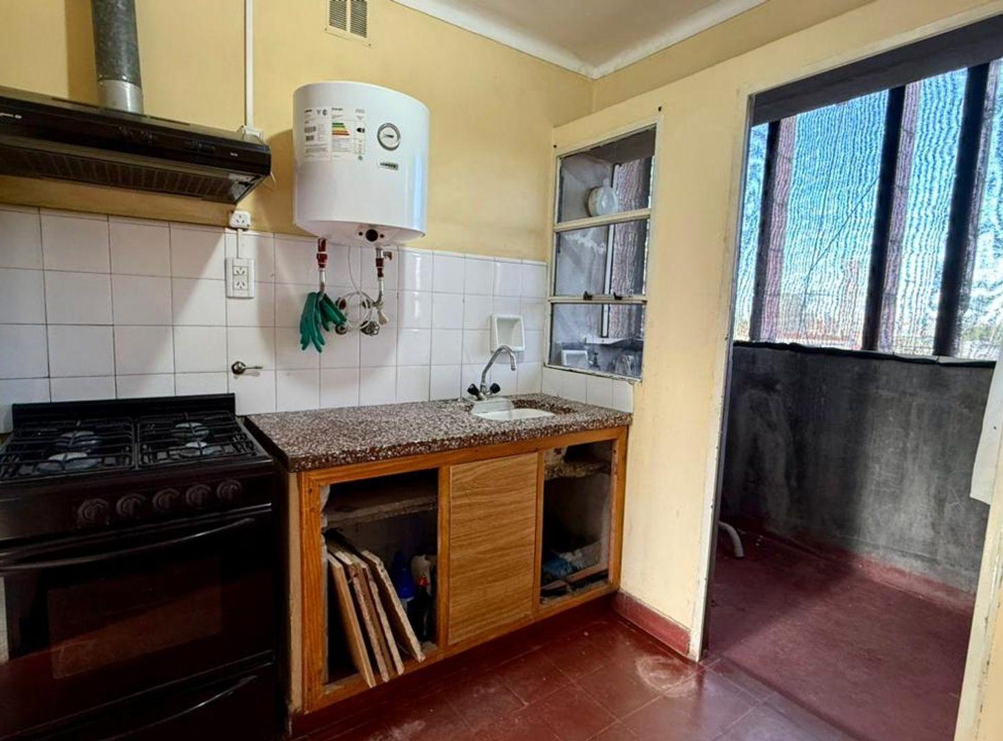 Foto de VENTA DEPARTAMENTO 2 DORM B° VIALIDAD DE ING WHITE, imagen 4